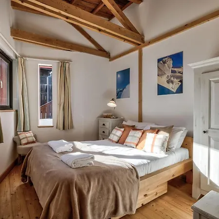 Chalet Alpins Alpes Travel Mont Blanc Views Sleeps 6-8 Chalet *