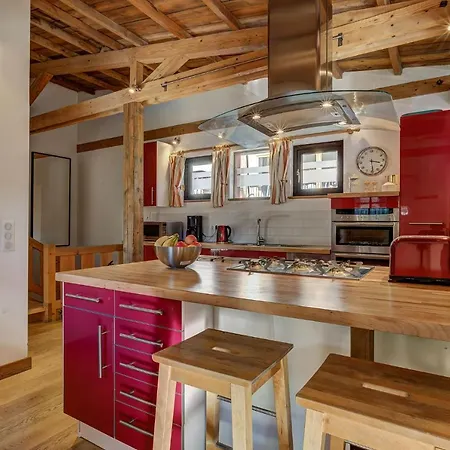 Chalet Alpins Alpes Travel Mont Blanc Views Sleeps 6-8 Chalet