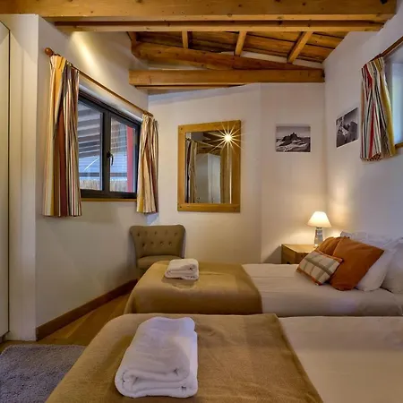 Chalet Chalet Alpins Alpes Travel Mont Blanc Views Sleeps 6-8 *