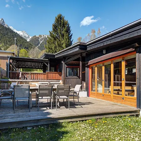 Chalet Chalet Alpins Alpes Travel Mont Blanc Views Sleeps 6-8 Chamonix