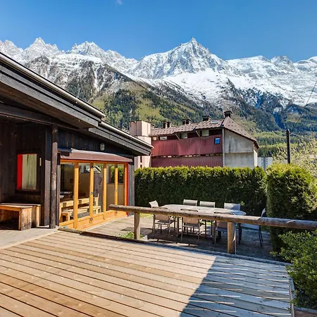 Chalet Alpins Alpes Travel Mont Blanc Views Sleeps 6-8 Chamonix